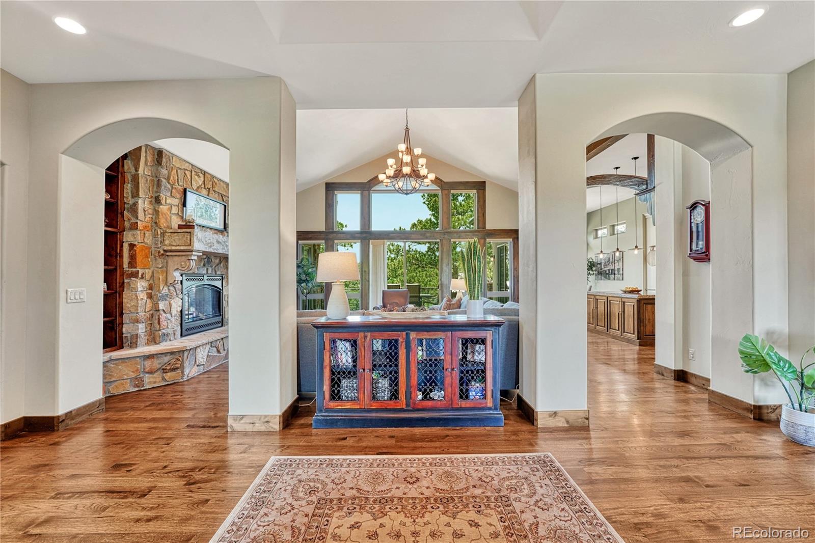 5656 Majestic Oak Way