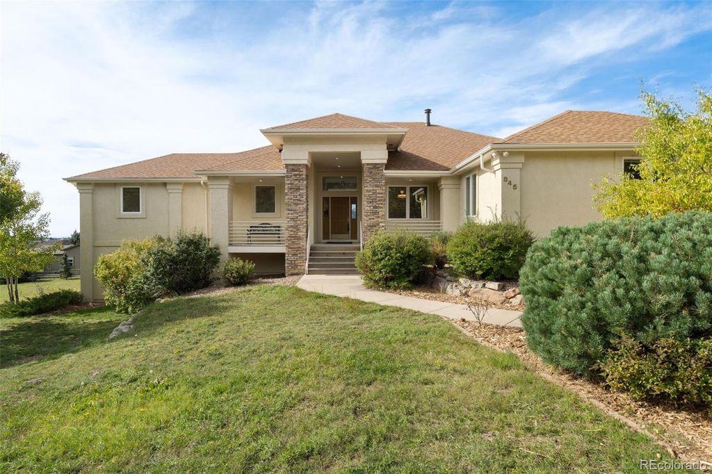 Photo of 845 Oak Hills Drive, Monument, CO 80132 (MLS # 8803830)