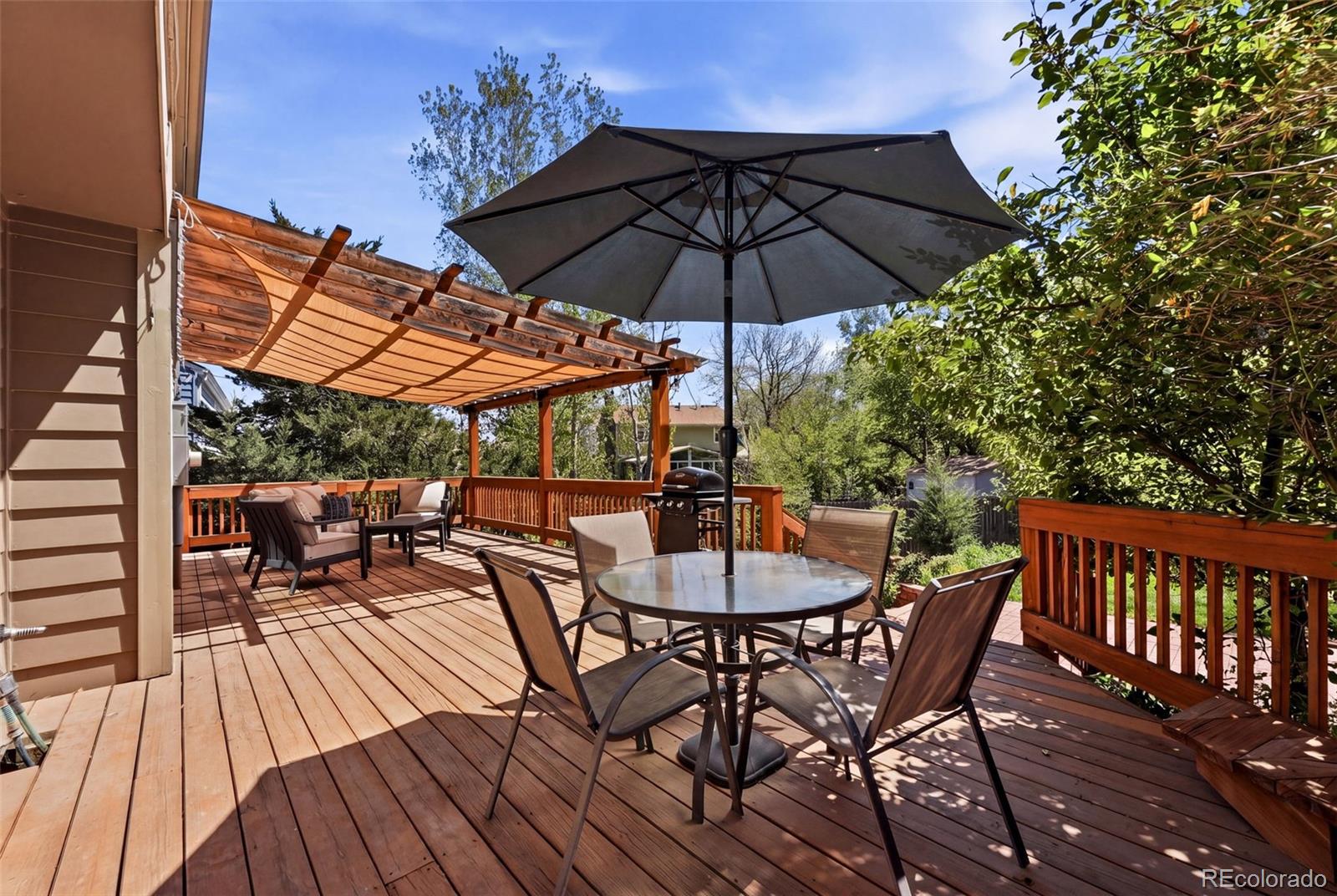 206 Defrance Way