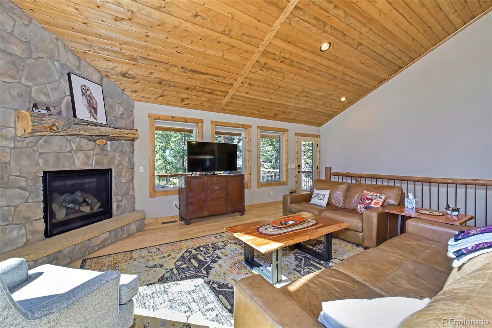 1517 Mountain View Drive