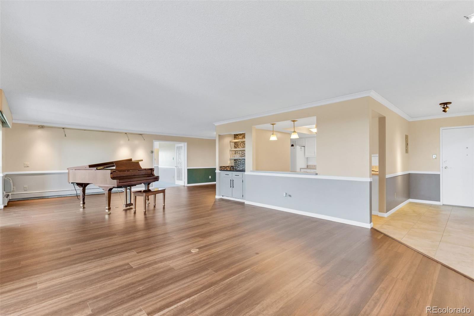 14390 E Marina Drive 606