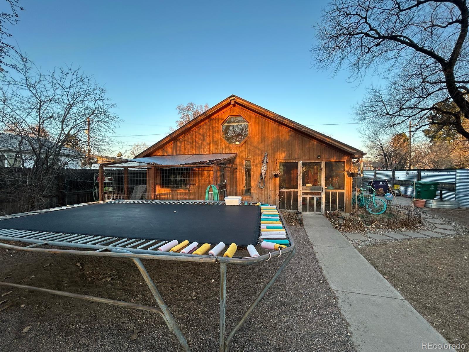 2602 Jasmine Street, Denver, CO, 80207 4 2602 Jasmine Street