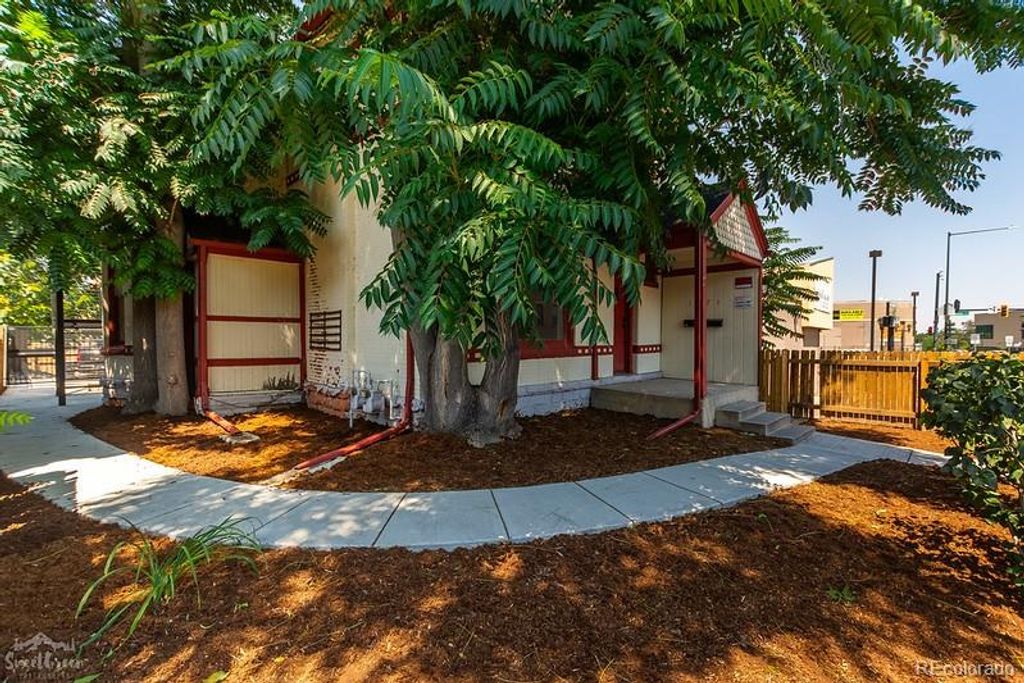 Photo of 1471 Josephine Street, Denver, CO 80206 (MLS # 4784738)