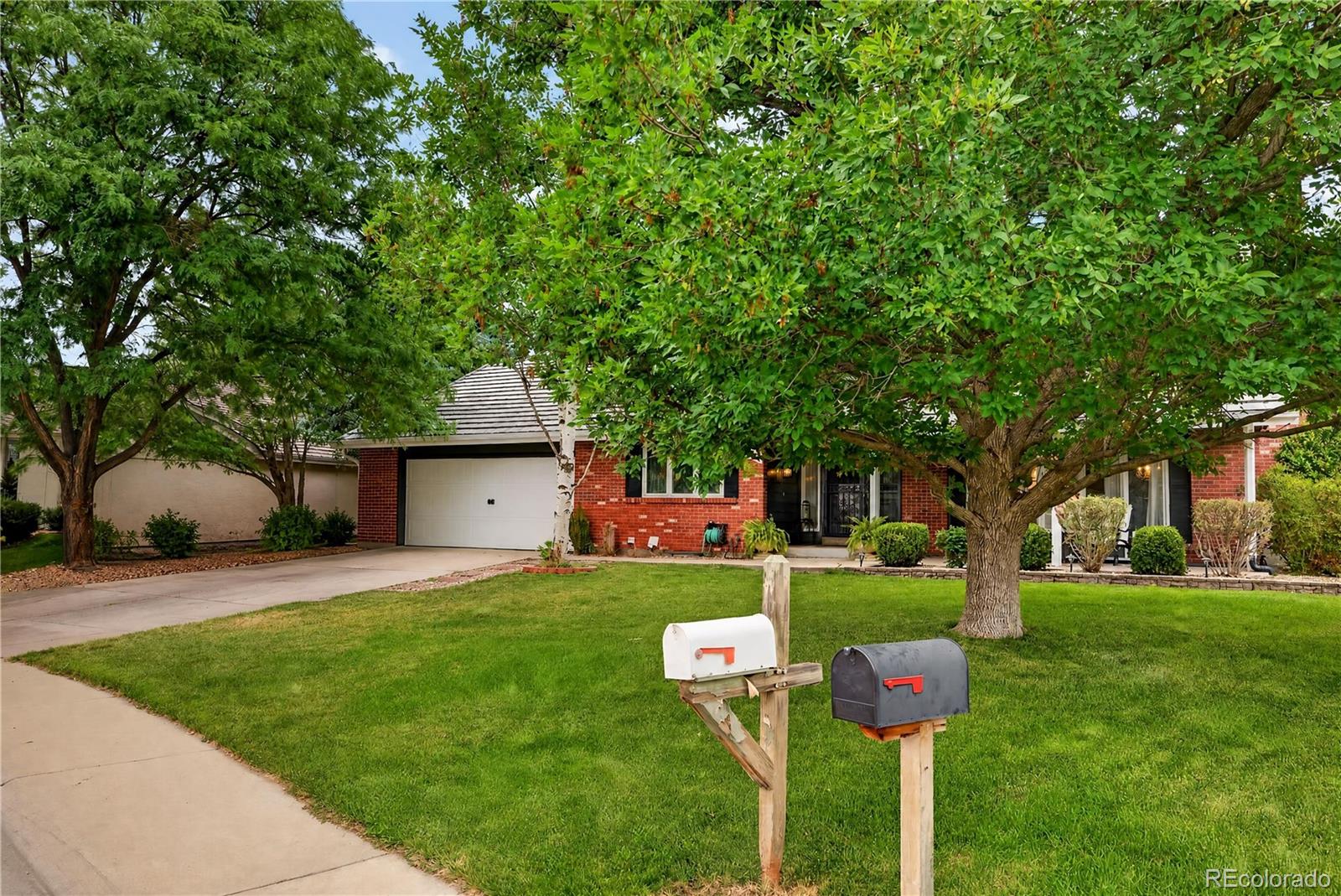 7712 S Eudora Court
