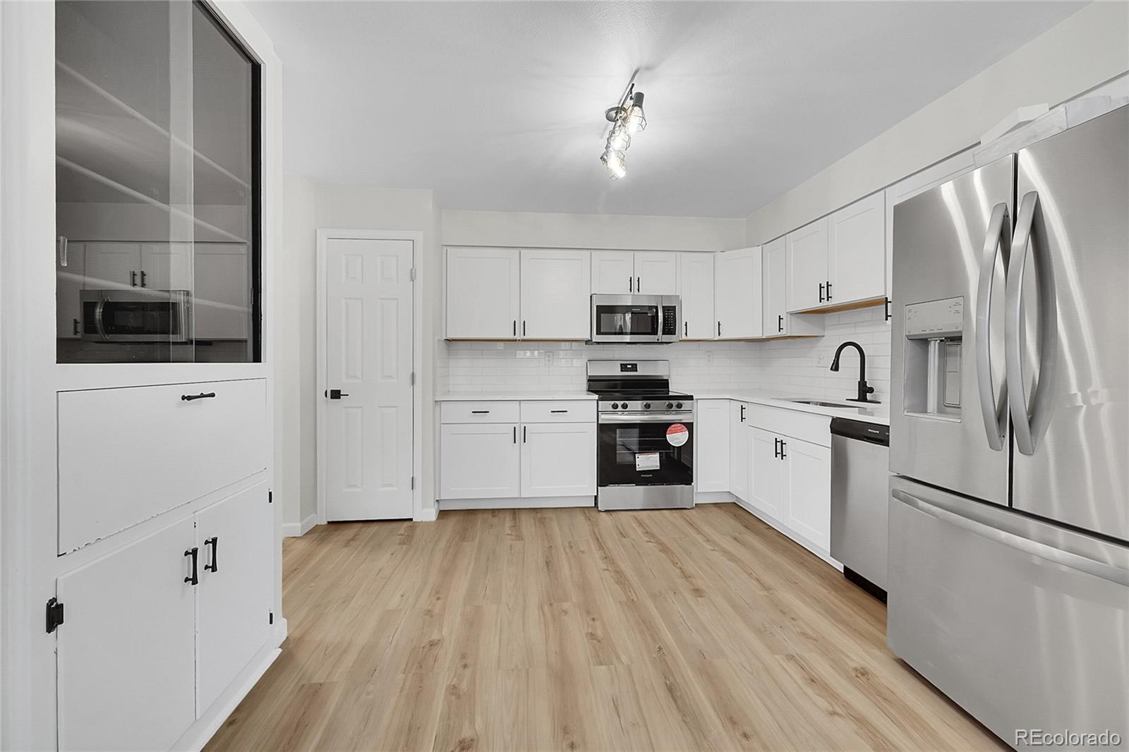 2503-2507 N Taft Avenue