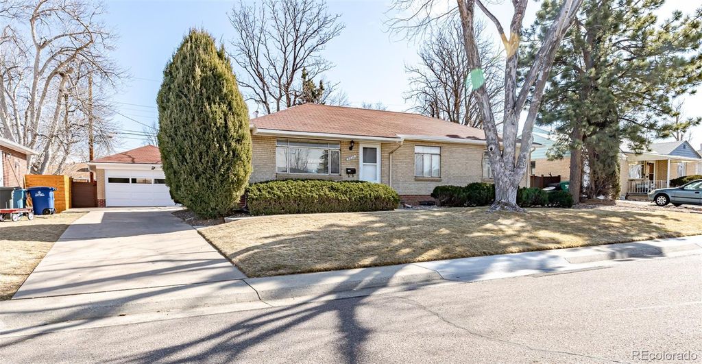 Photo of 5830 S Delaware Street, Littleton, CO 80120 (MLS # 9425296)