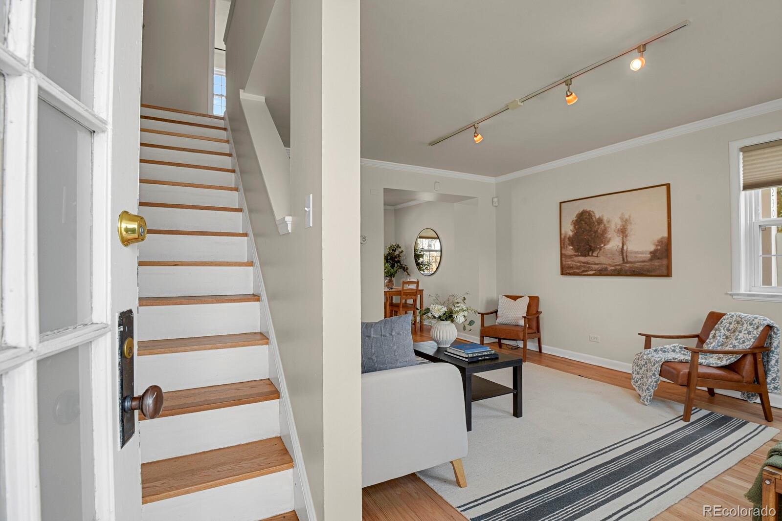 1232 Krameria Street