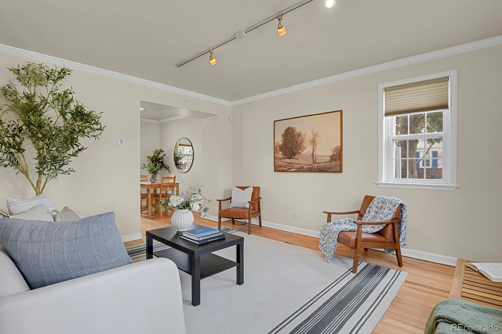 1232 Krameria Street