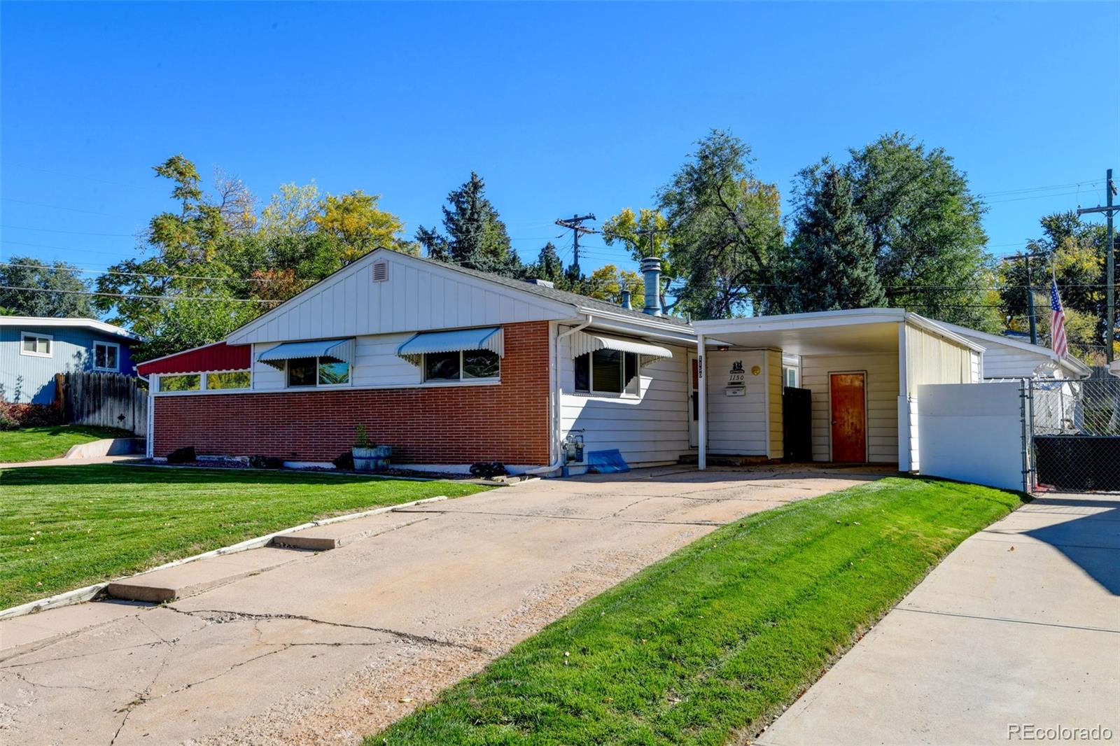 1150 W Radcliff Avenue