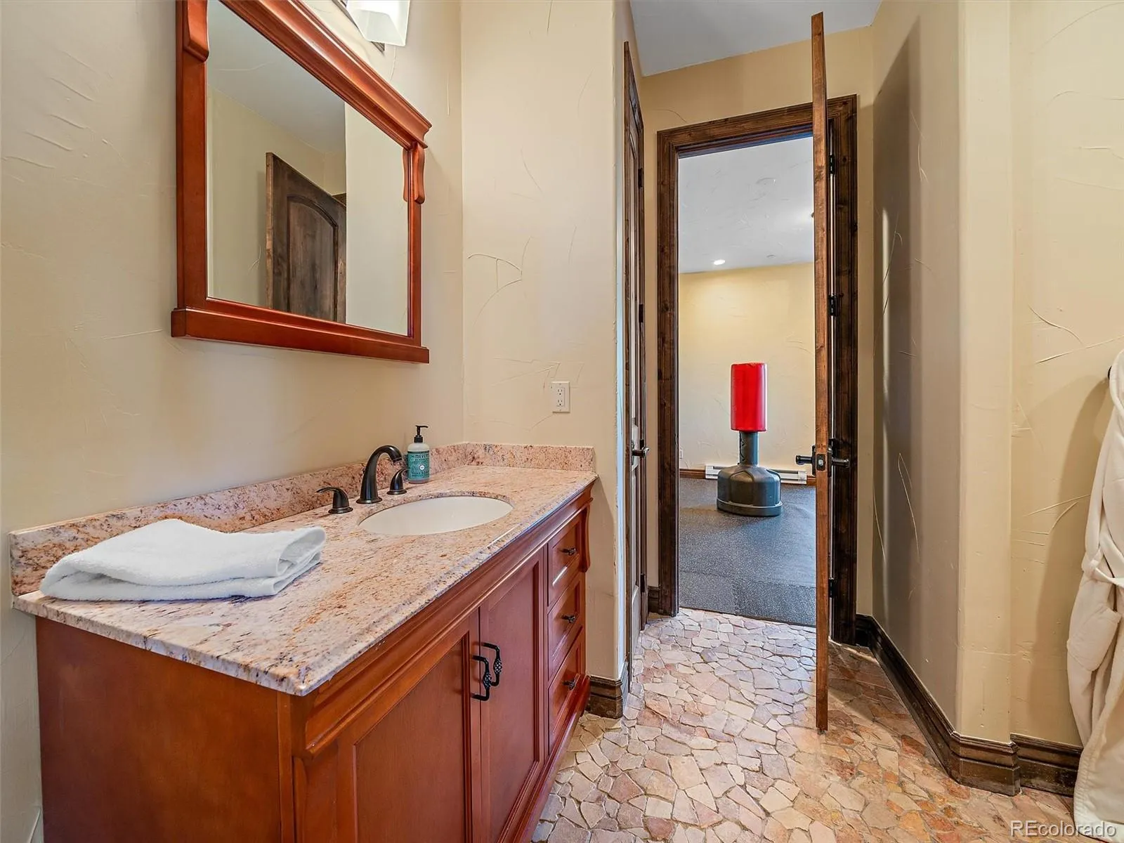 Evergreen, Colorado 80439, United States, 6 Bedrooms Bedrooms, ,7 BathroomsBathrooms,Residential,Pending,111283