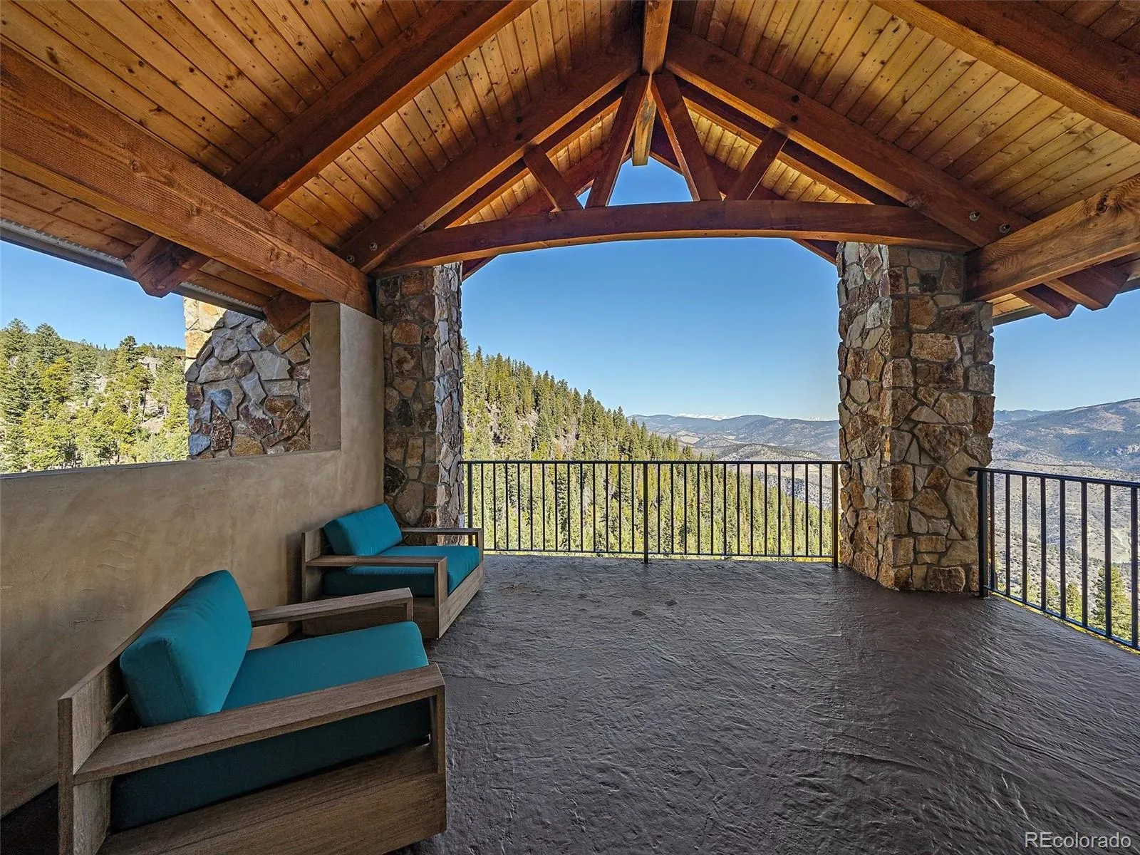 Evergreen, Colorado 80439, United States, 6 Bedrooms Bedrooms, ,7 BathroomsBathrooms,Residential,Pending,111283