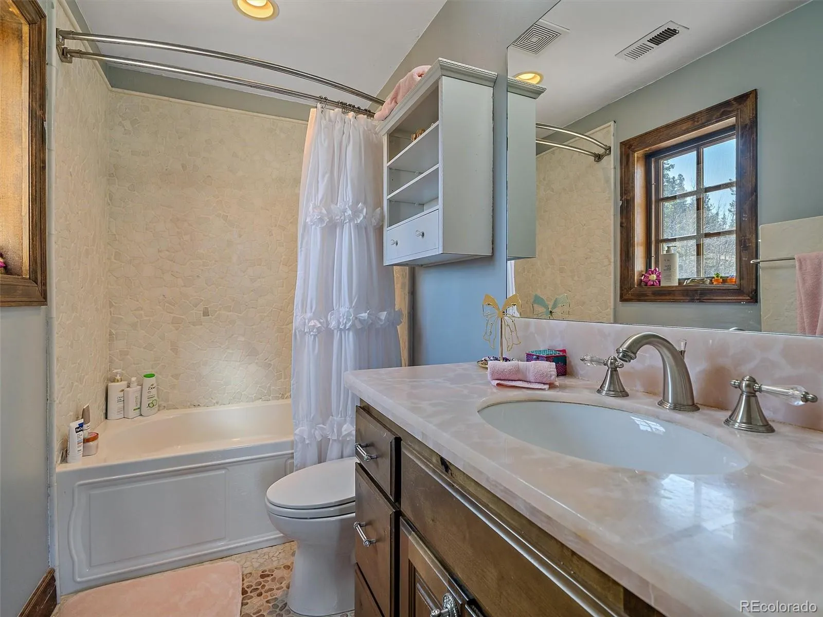 Evergreen, Colorado 80439, United States, 6 Bedrooms Bedrooms, ,7 BathroomsBathrooms,Residential,Pending,111283