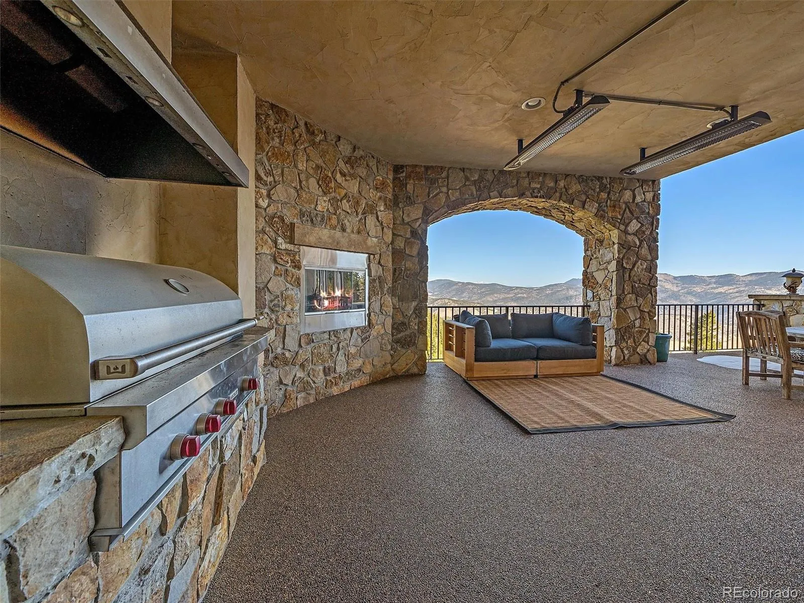 Evergreen, Colorado 80439, United States, 6 Bedrooms Bedrooms, ,7 BathroomsBathrooms,Residential,Pending,111283