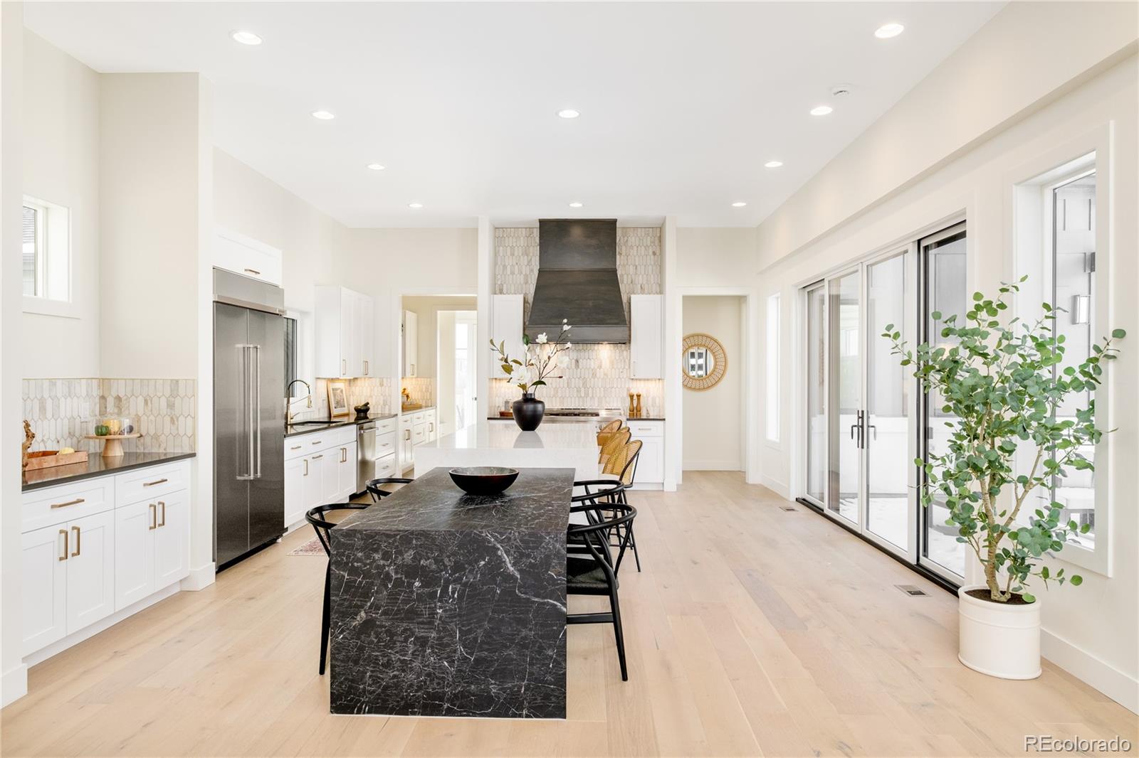 8230 W Tennessee Court