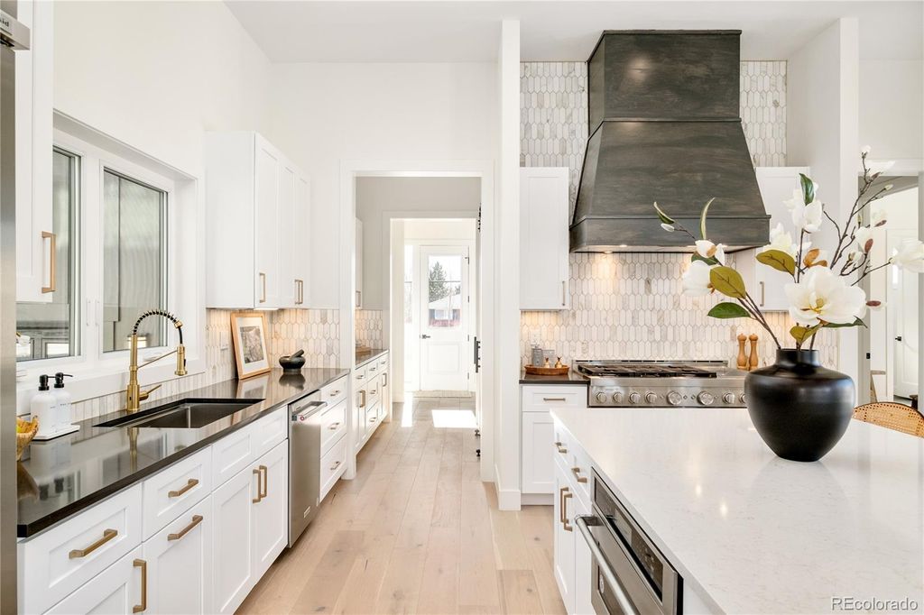 Photo of 8230 W Tennessee Court, Lakewood, CO 80226 (MLS # 1611492)