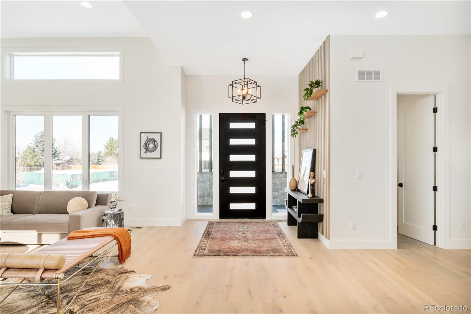 8230 W Tennessee Court