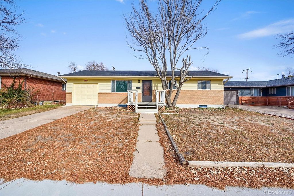 Photo of 1827 26th Street, Greeley, CO 80631 (MLS # 6910090)