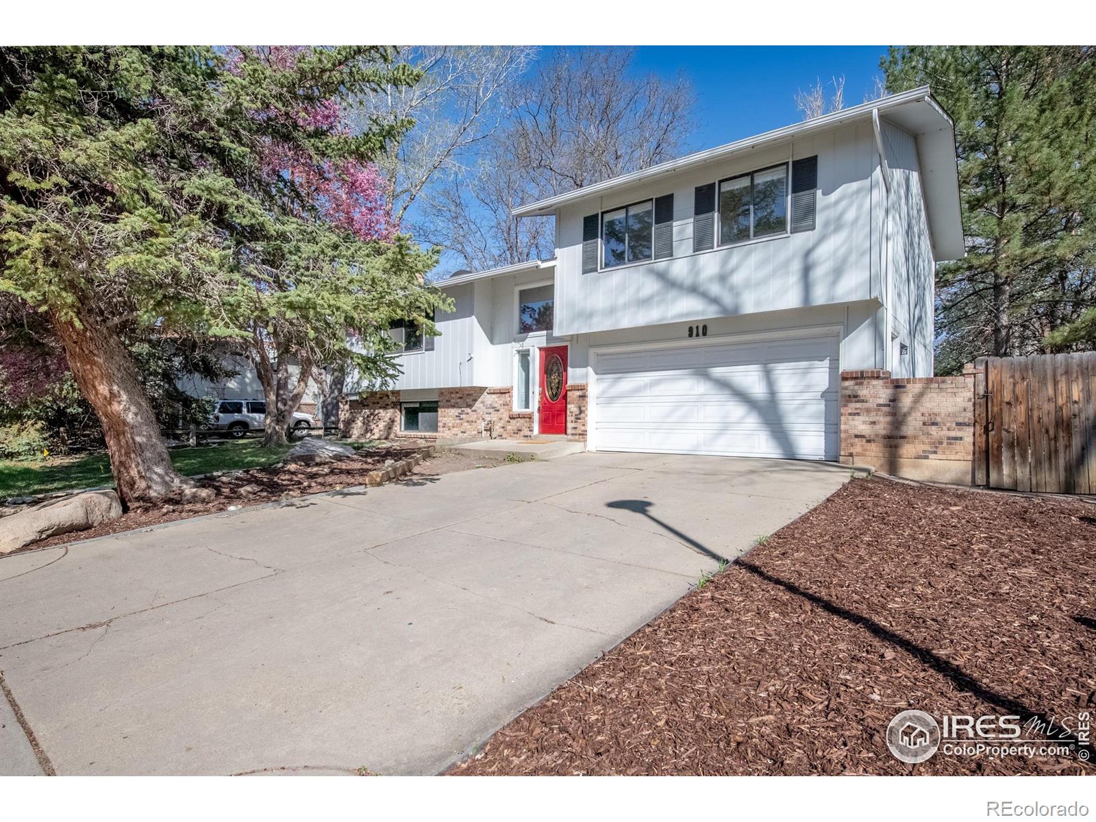 910 Sparta Drive, Lafayette, CO, 80026 1 910 Sparta Drive