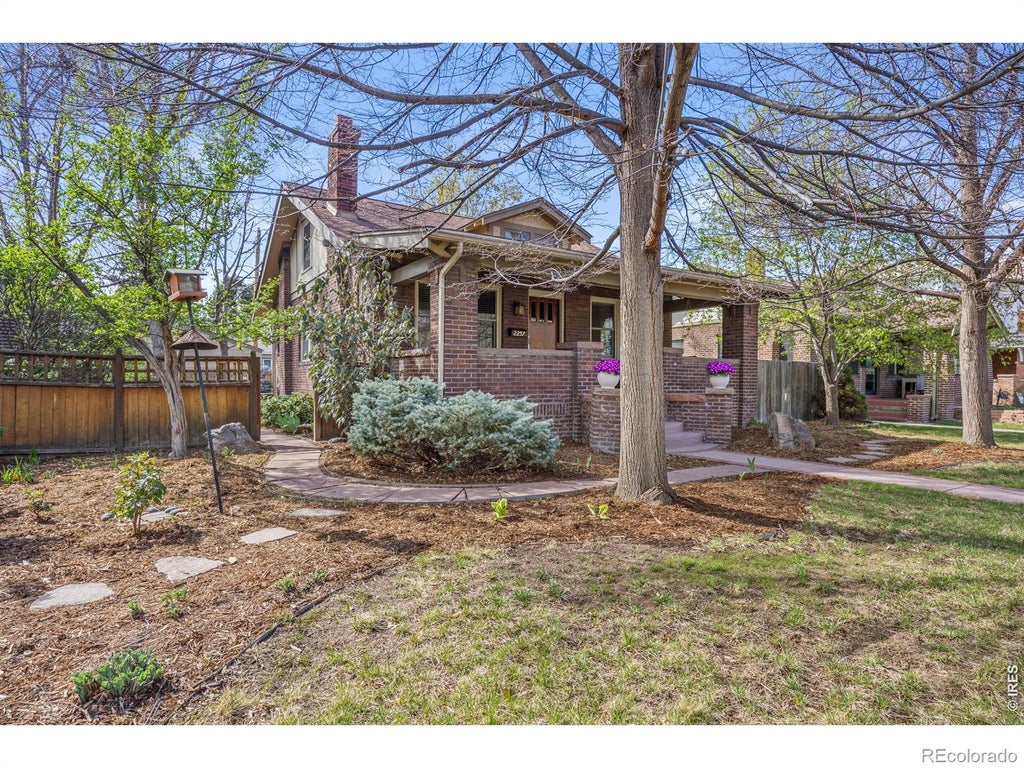 Photo of 2257 Ivanhoe Street, Denver, CO 80207 (MLS # IR1063484)