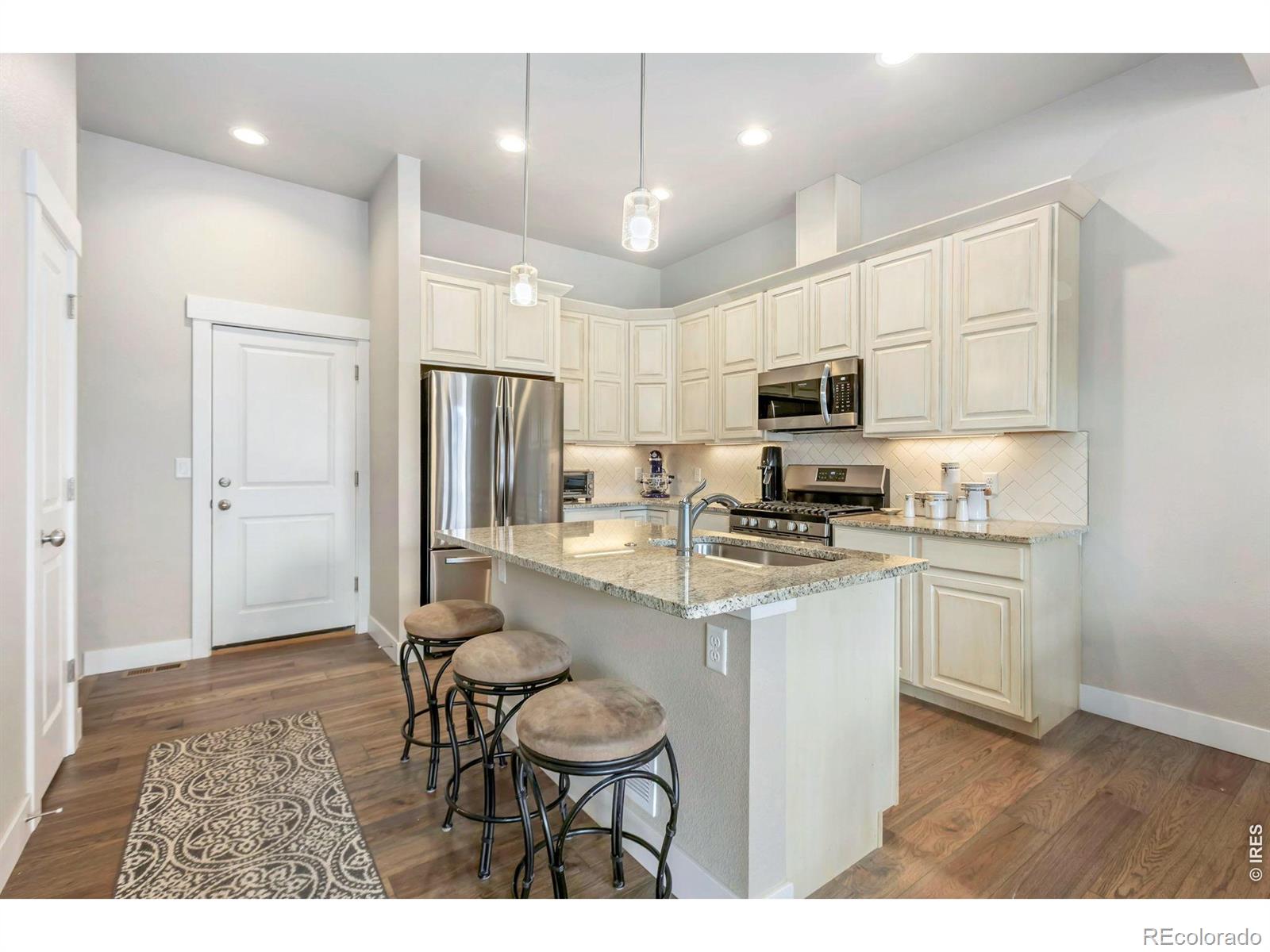 5441 Longshaw Court 2