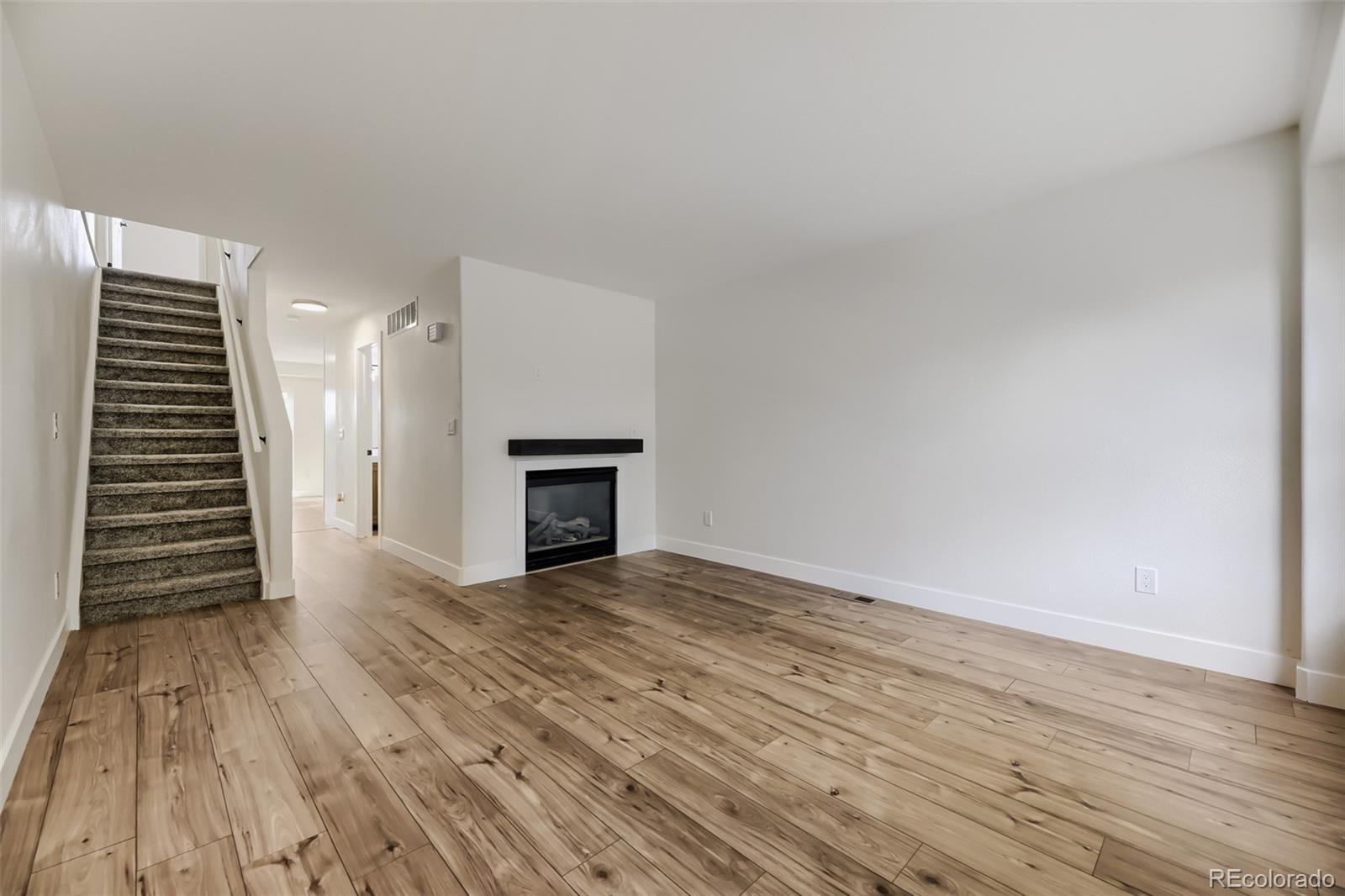 2025 Oakcrest Circle 2H