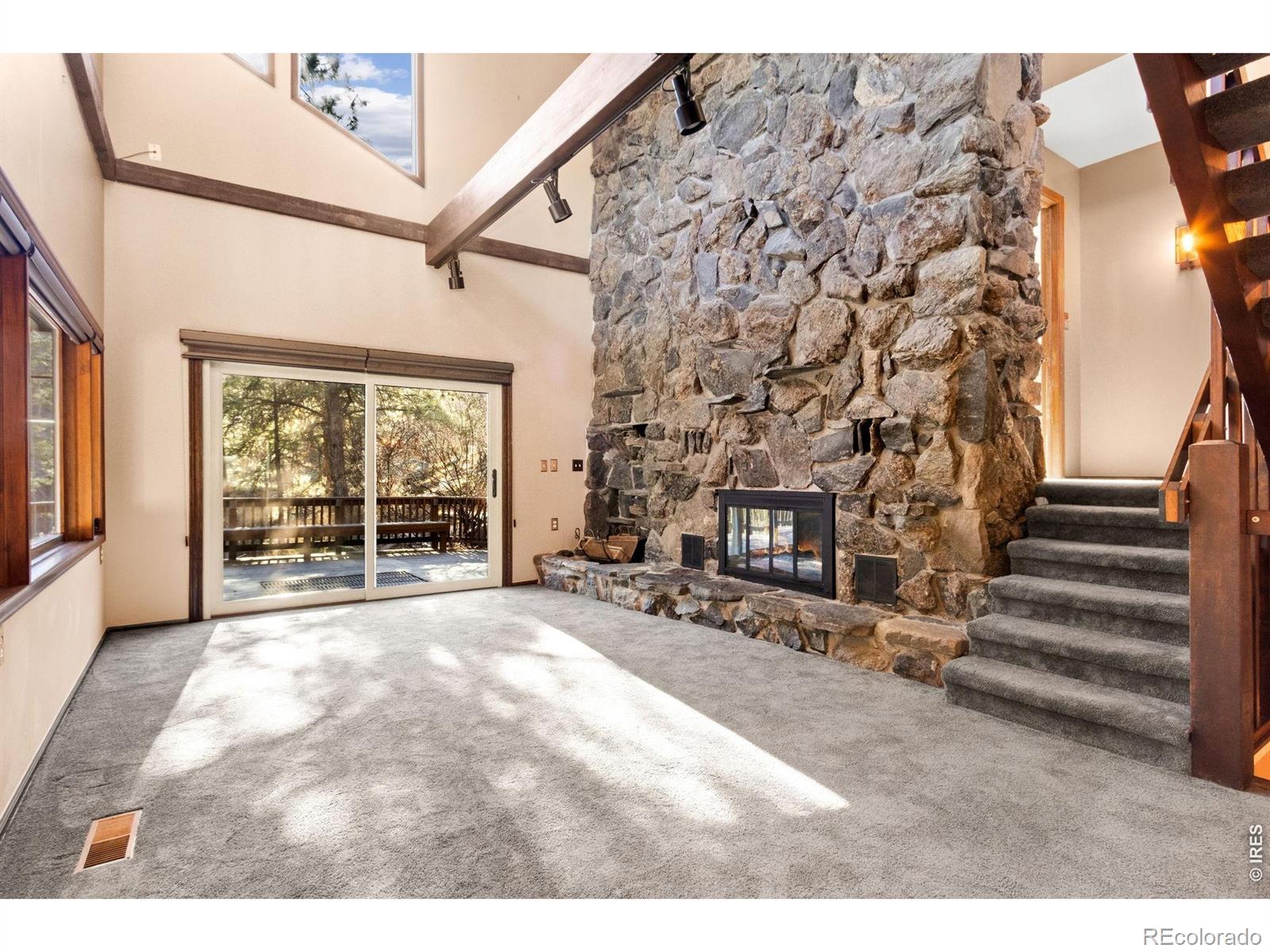 31 Kings Canyon Road