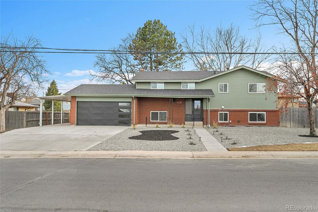 Photo of 9230 W Dakota Avenue, Lakewood, CO 80226 (MLS # 4954378)