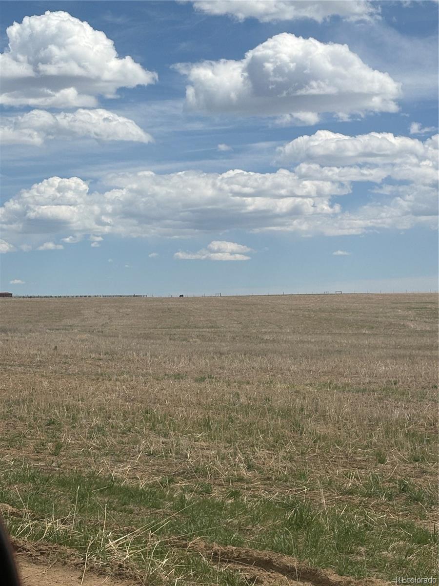 57075 E Maplewood Place