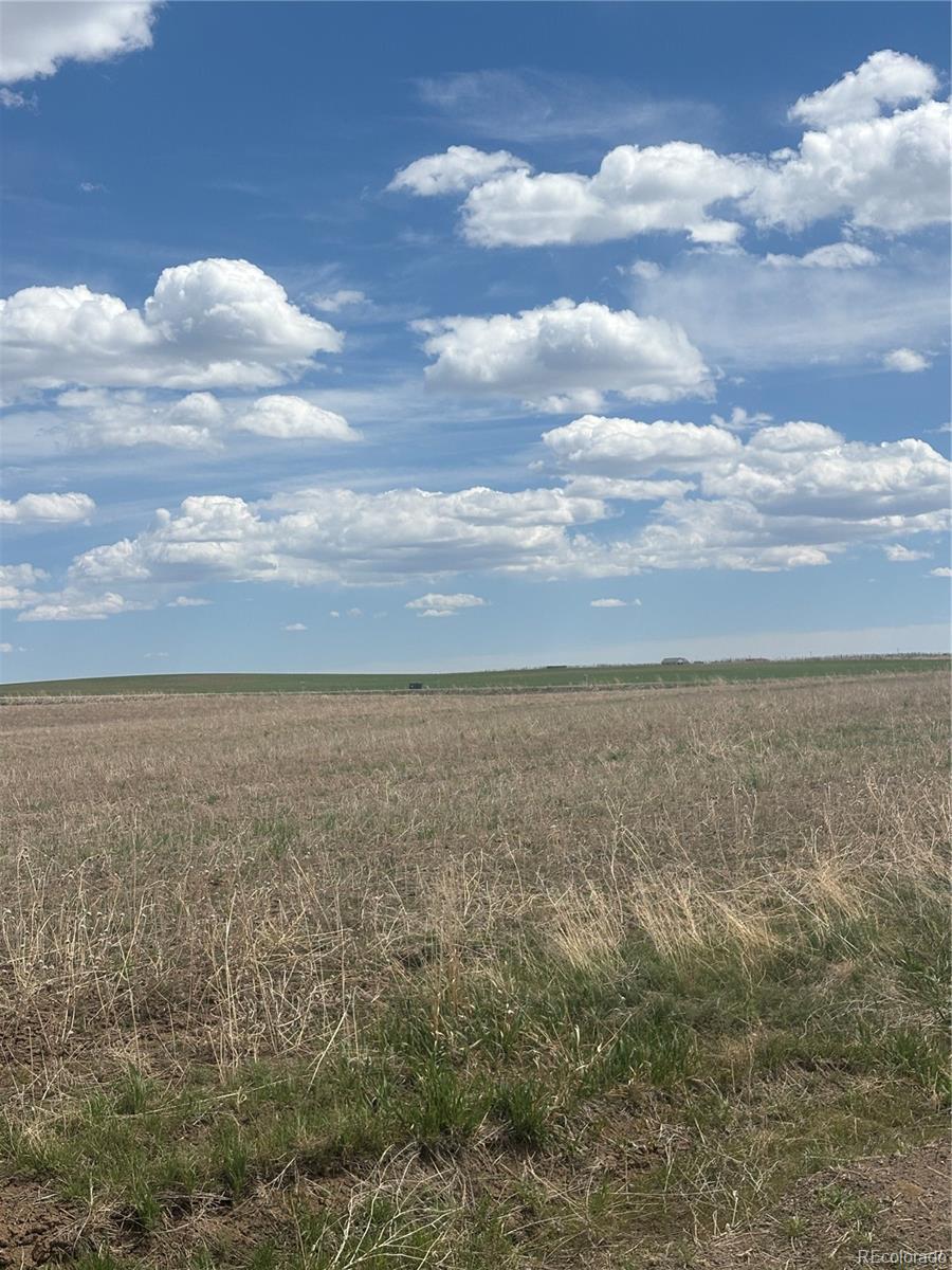 57075 E Maplewood Place