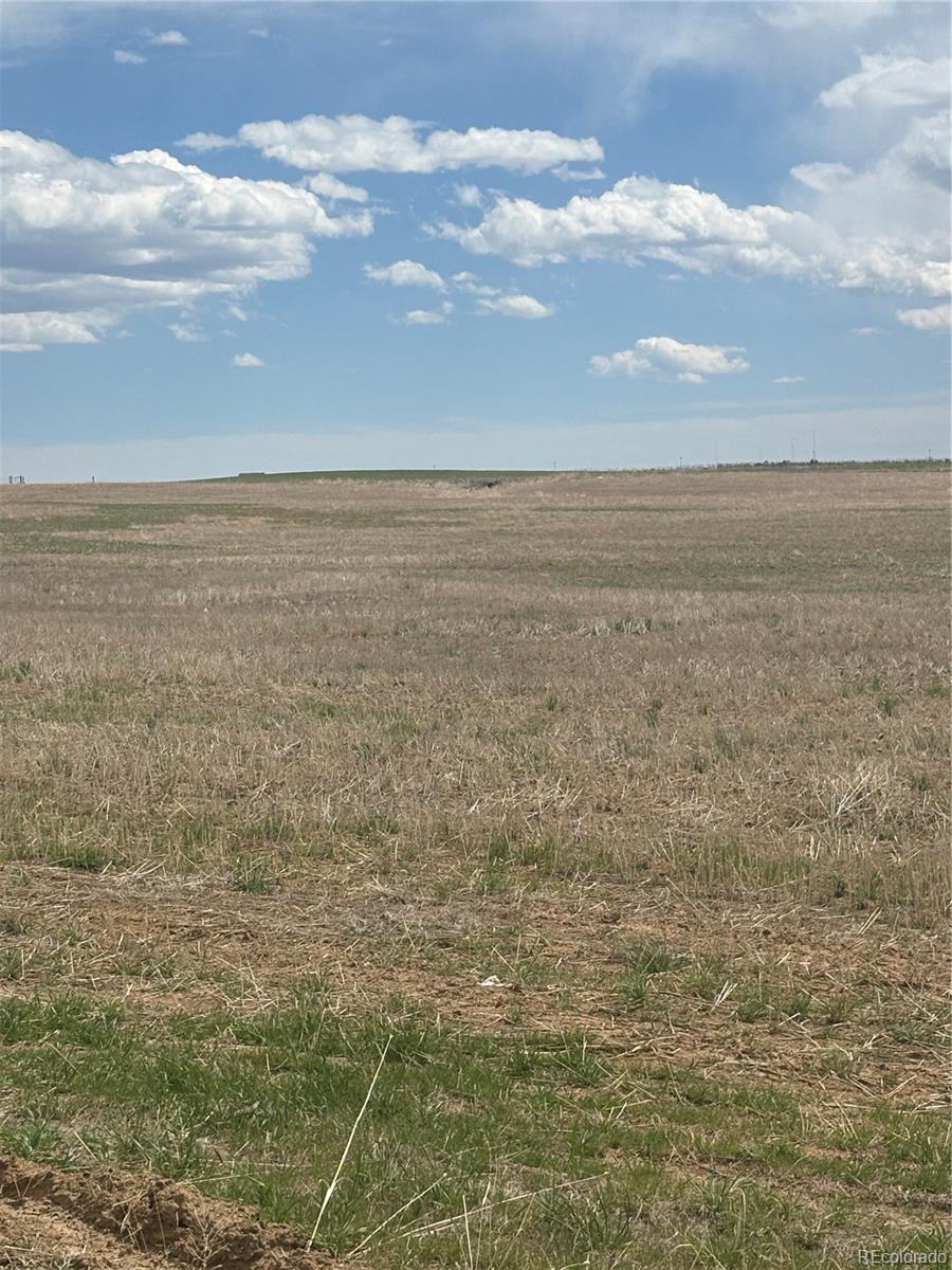 57075 E Maplewood Place