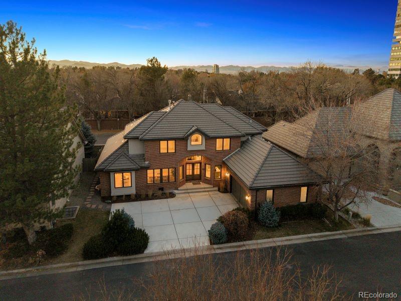 400 S Steele Street 63