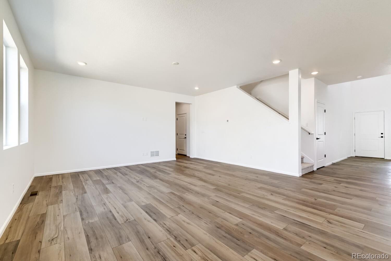 4105 Runyon Lake Street