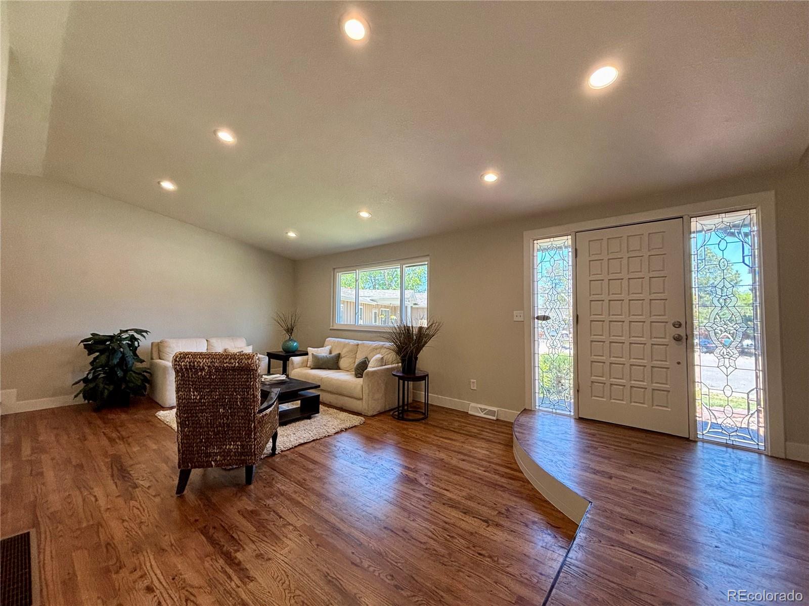 7197 S Fairfax Court