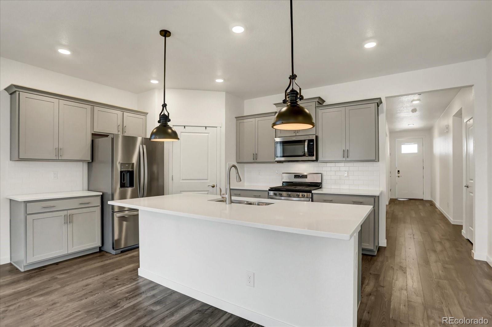 4925 Cattle Cross Trail