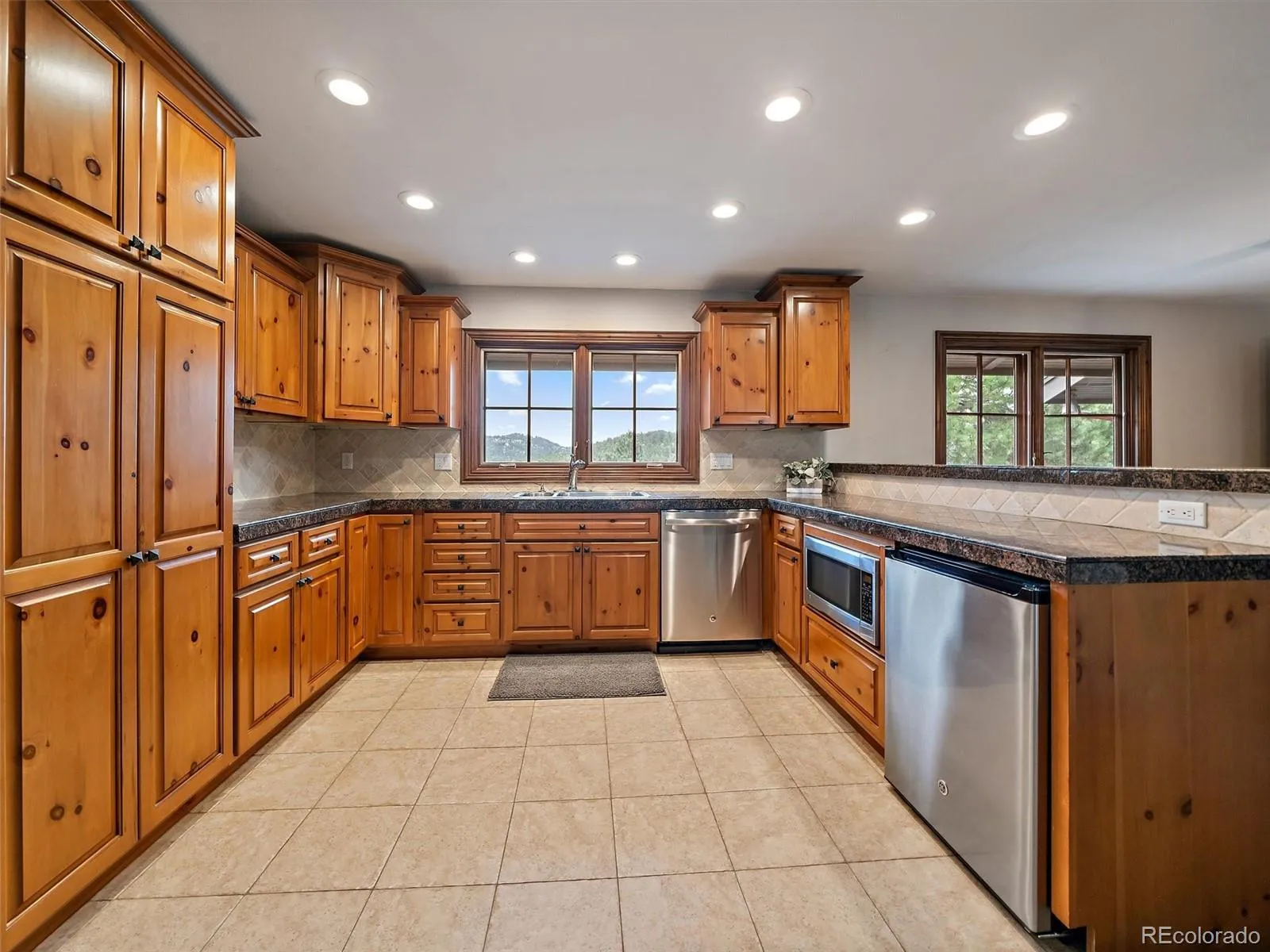 Evergreen, Colorado 80439, United States, 6 Bedrooms Bedrooms, ,5 BathroomsBathrooms,Residential,Coming Soon,194775