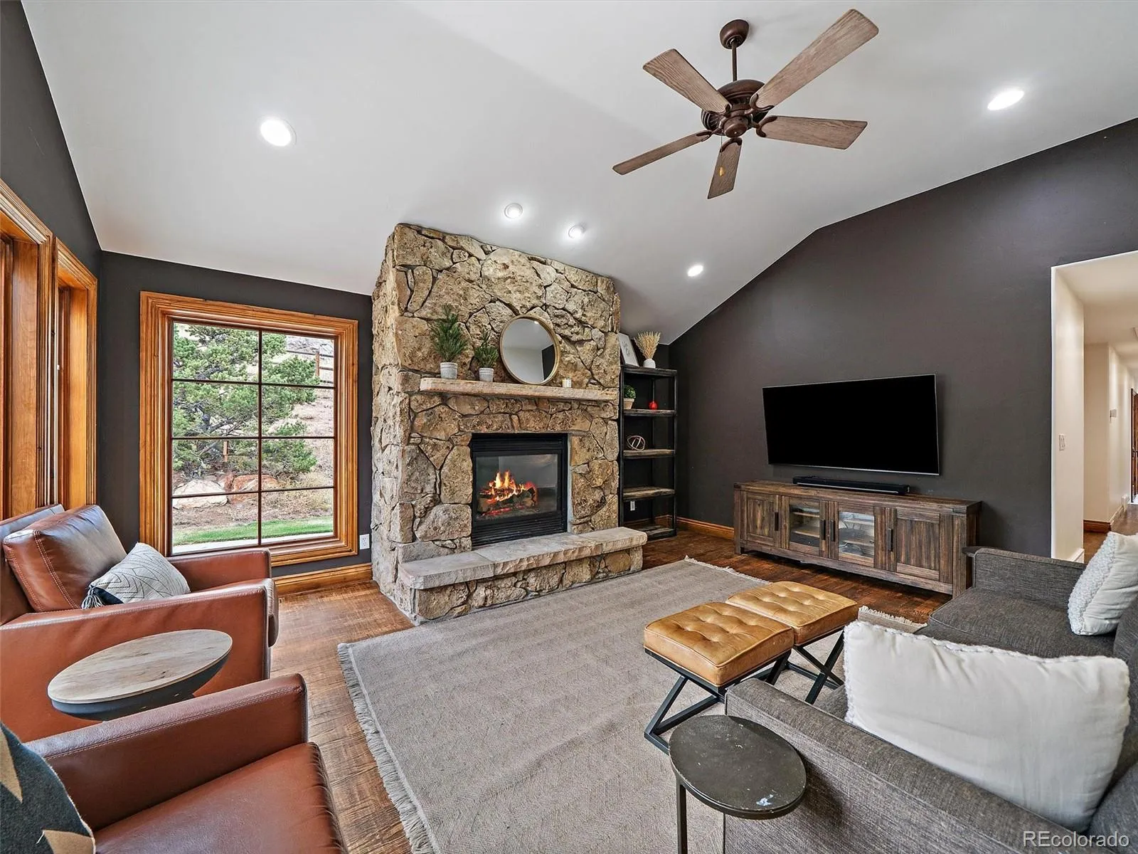 Evergreen, Colorado 80439, United States, 6 Bedrooms Bedrooms, ,5 BathroomsBathrooms,Residential,Coming Soon,194775