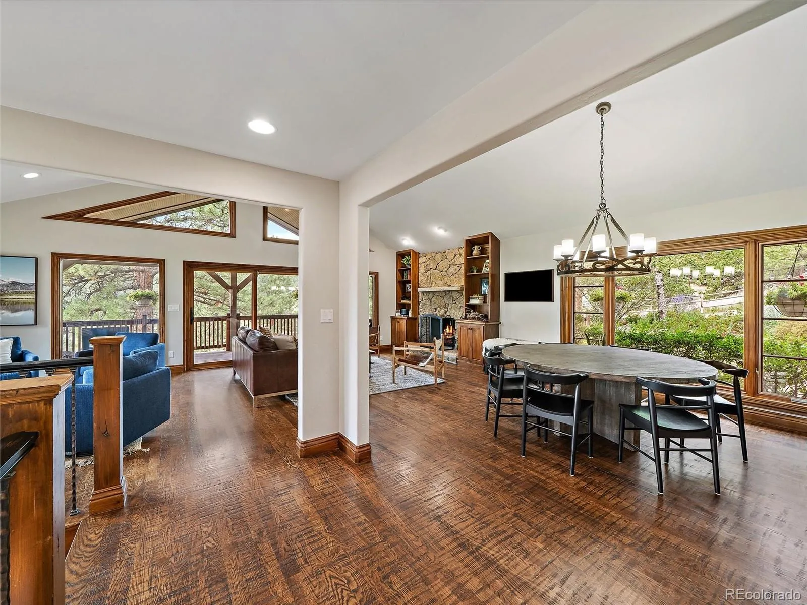 Evergreen, Colorado 80439, United States, 6 Bedrooms Bedrooms, ,5 BathroomsBathrooms,Residential,Coming Soon,194775