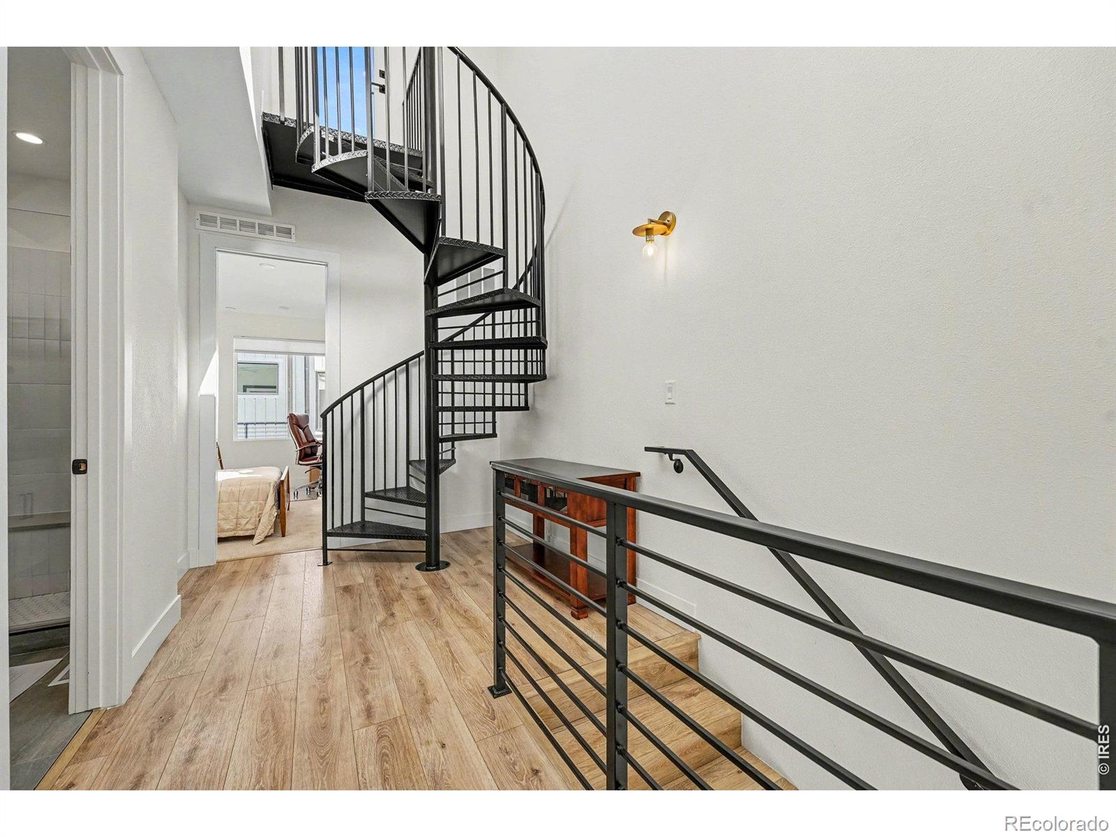 2016 W 46th Avenue