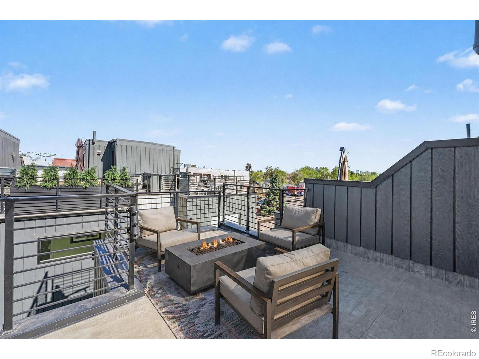 2016 W 46th Avenue