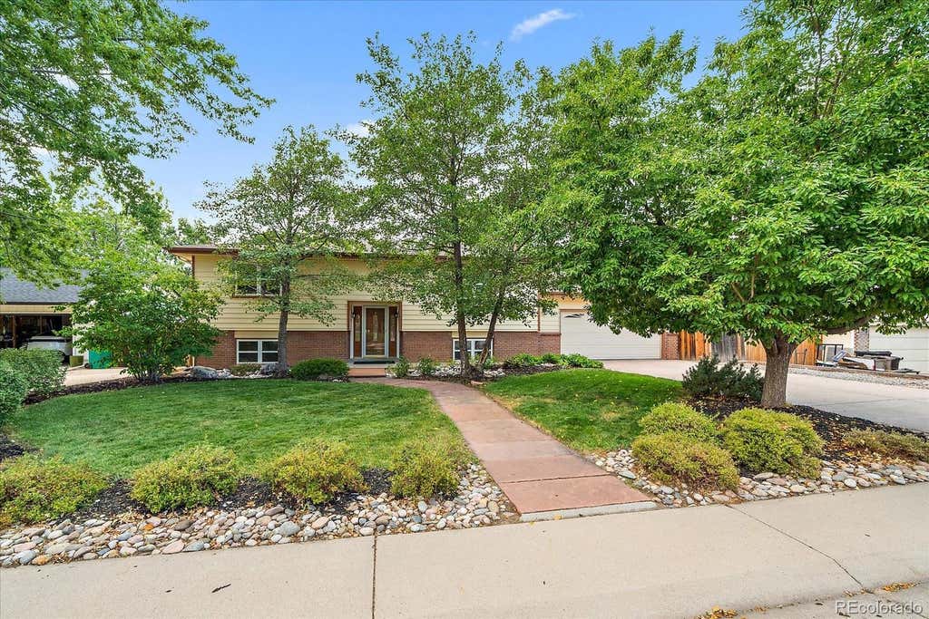 Photo of 967 Mountain View Drive, Castle Rock, CO 80104 (MLS # 4454650)