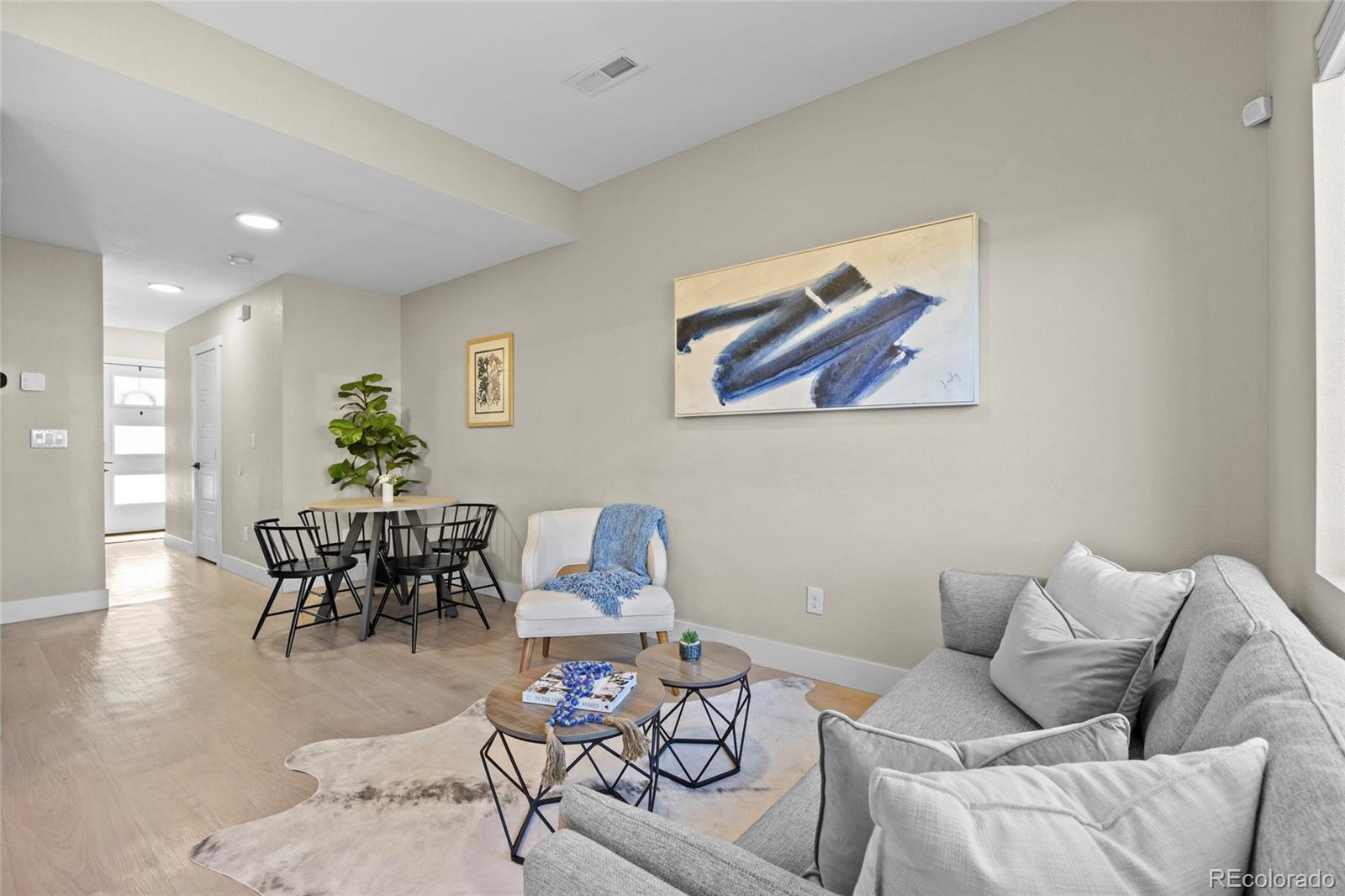 2869 W Parkside Place