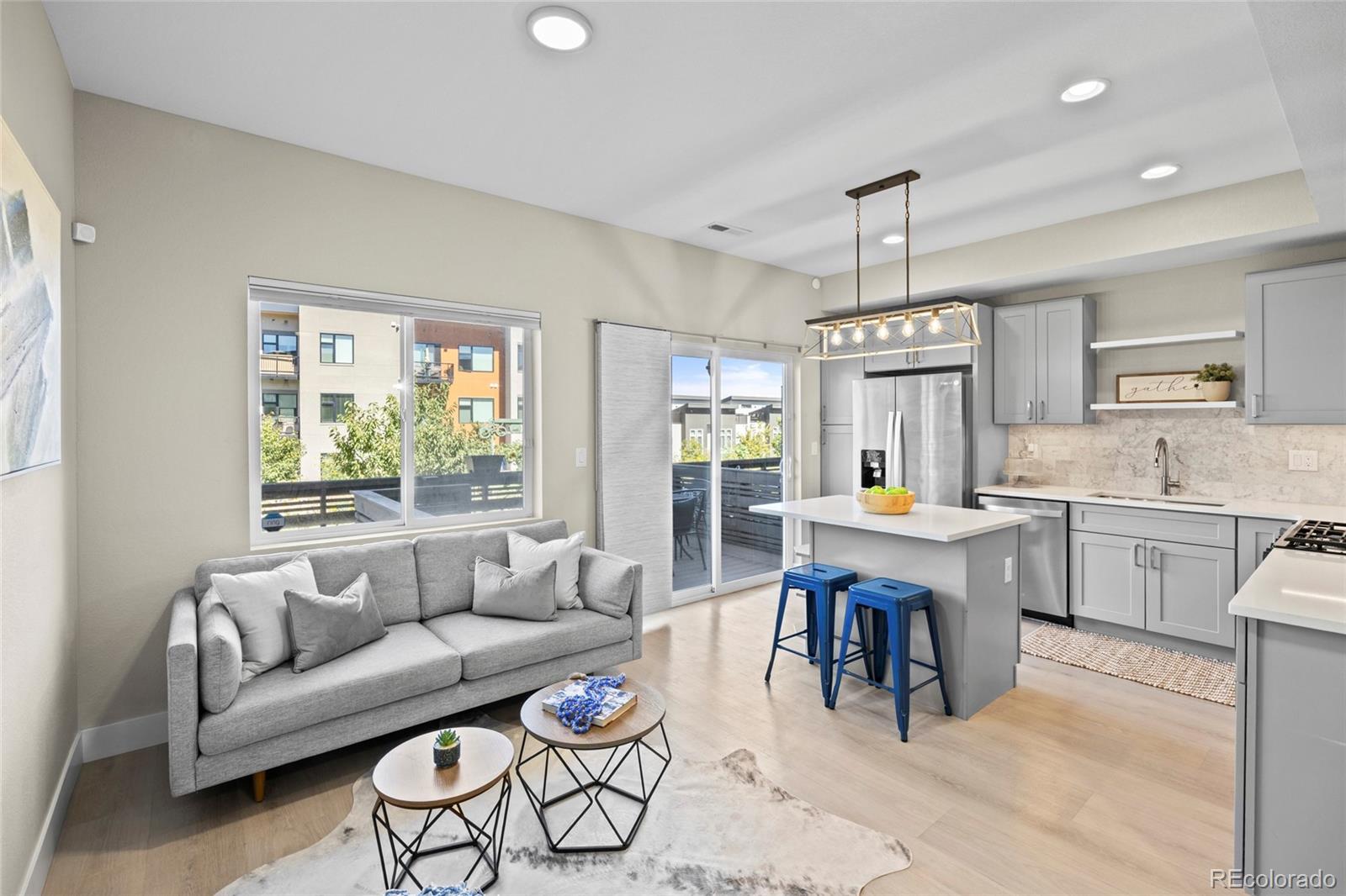 2869 W Parkside Place