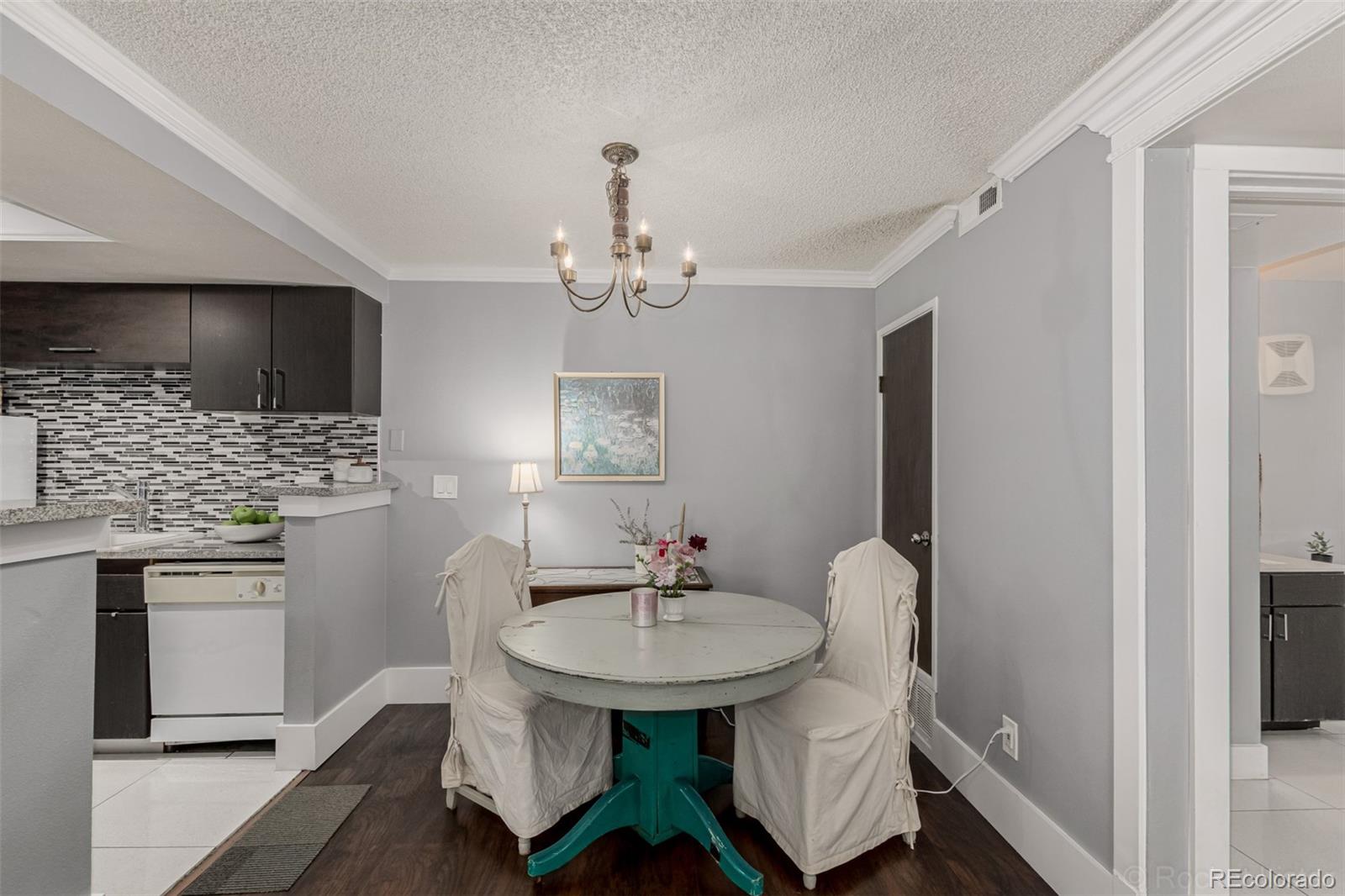 1863 S Pitkin Circle B