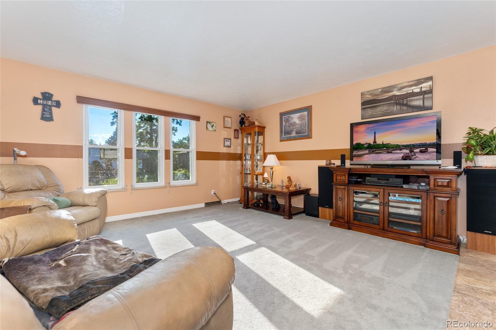 5870 Quail Street, Arvada, CO, 80004 2 5870 Quail Street