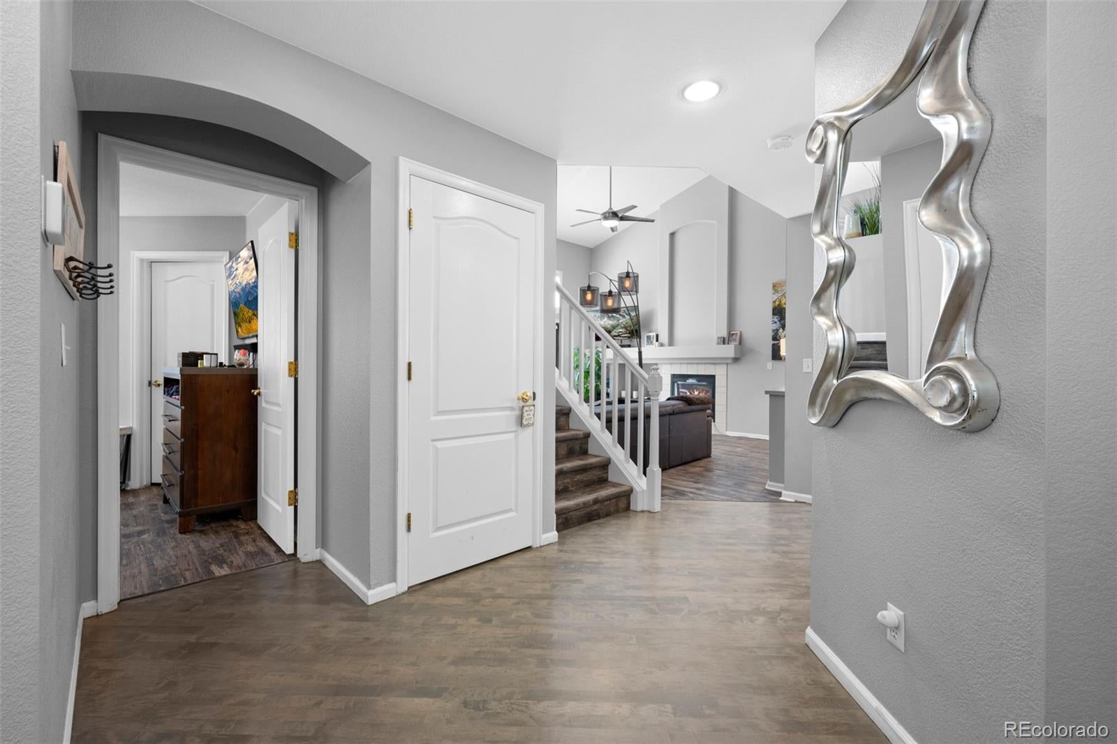 4124 E Hinsdale Circle