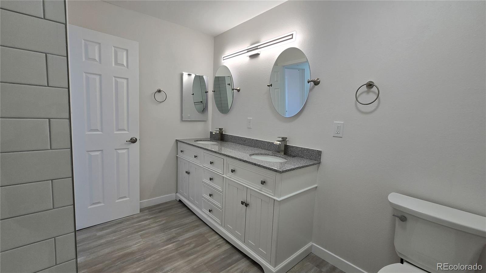 100 E Highline Circle 307, Centennial, CO, 80122 1 100 E Highline Circle 307