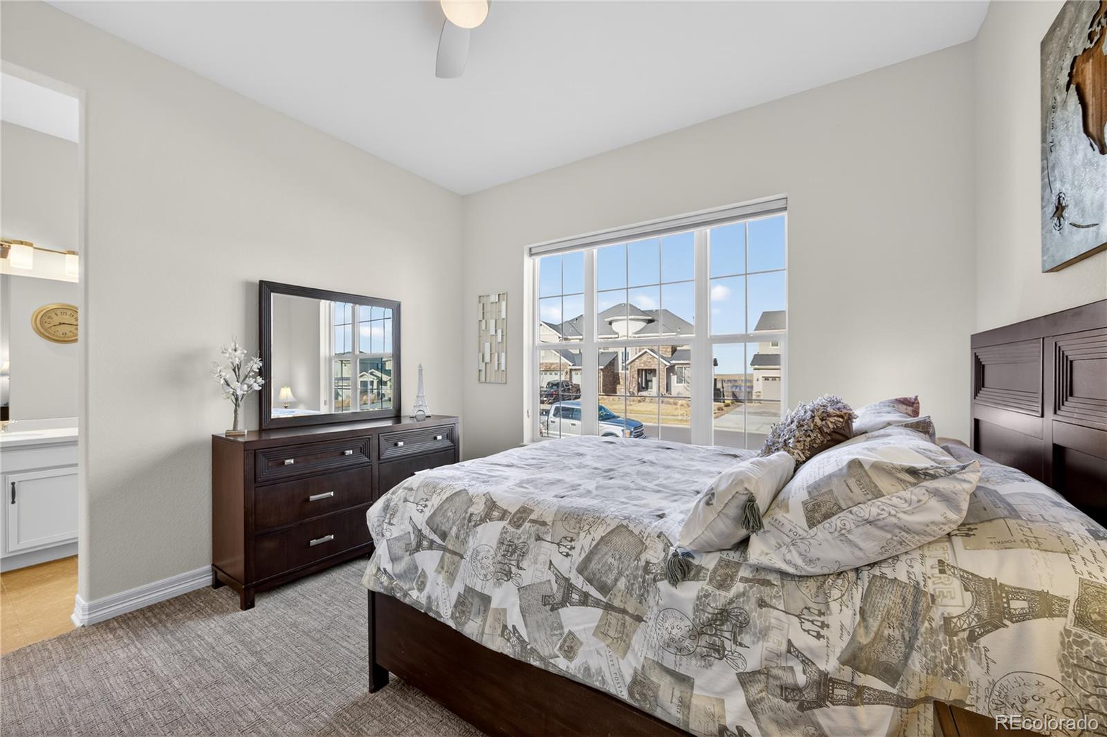 27560 E Lakeview Drive