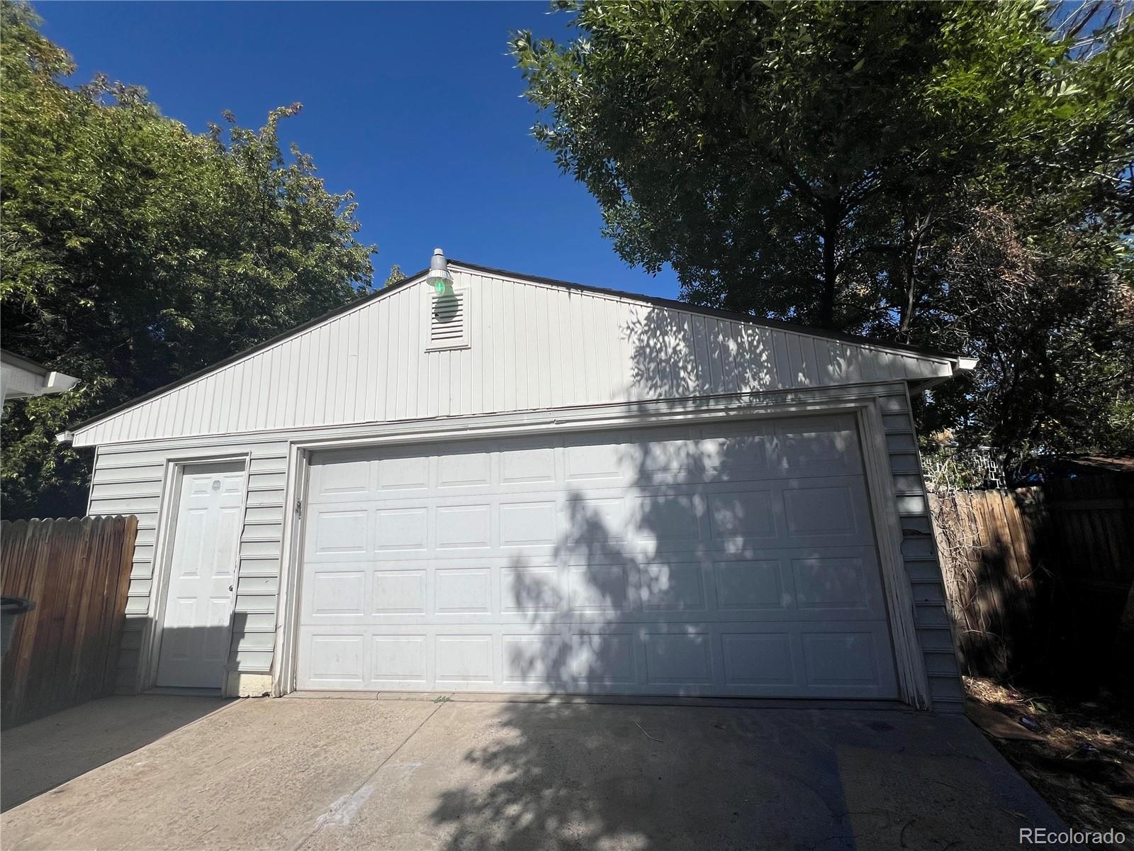 3345 W Evans Avenue