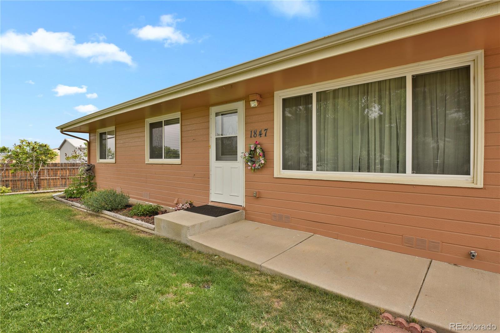 1847 Mountain View Drive
