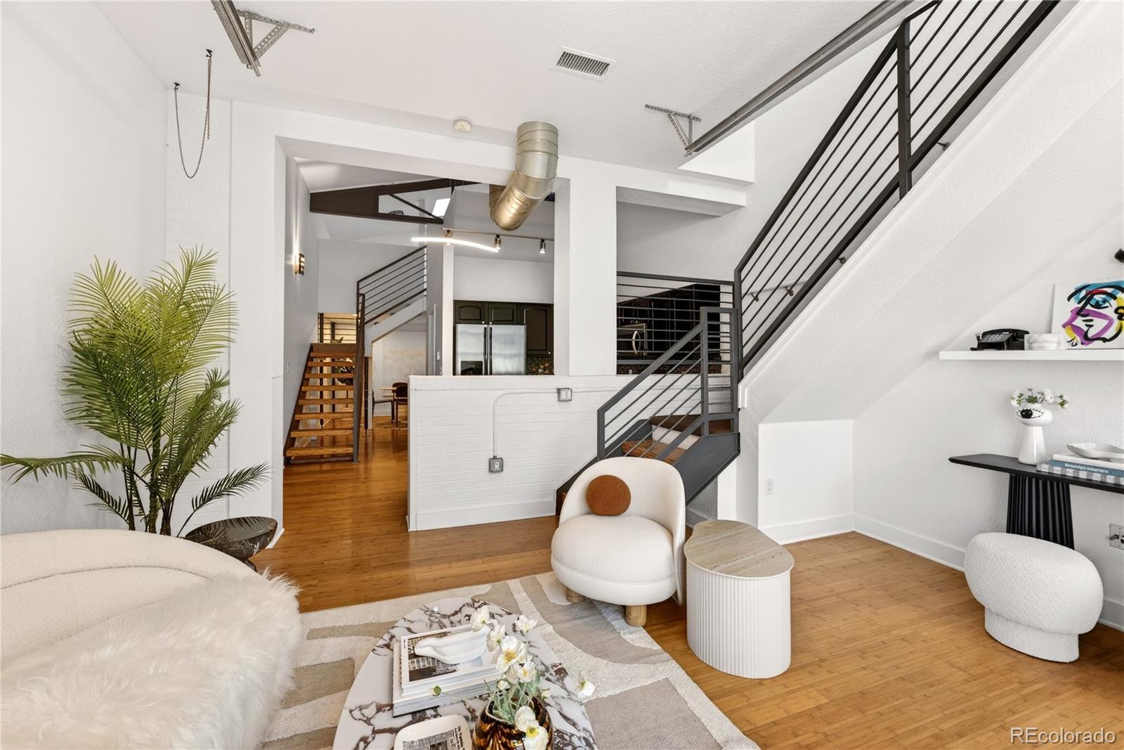 1421 Oneida Street 7